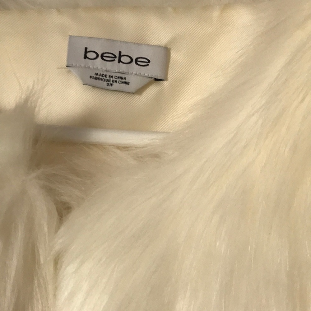 Bebe White Faux Fur Vest - Size Small - Picture 3 of 3